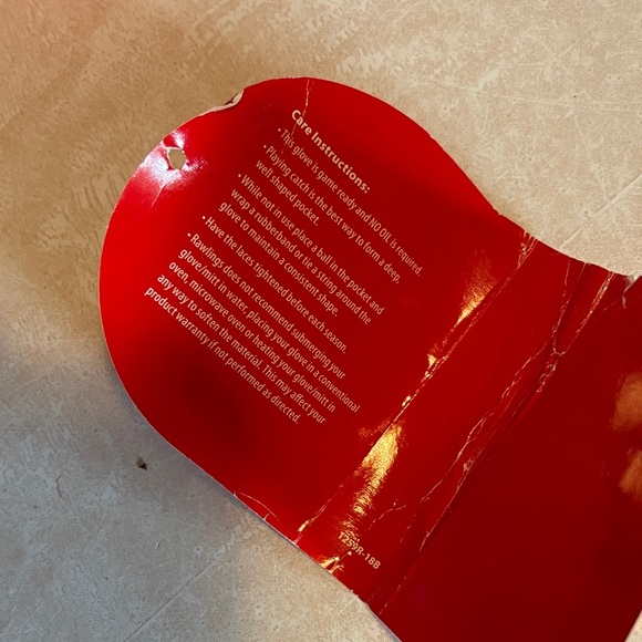 Rawlings Tee Ball Baseball Glove Pink 9 inch - Picture 4 of 4